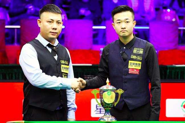 众多球迷的 众多球迷的